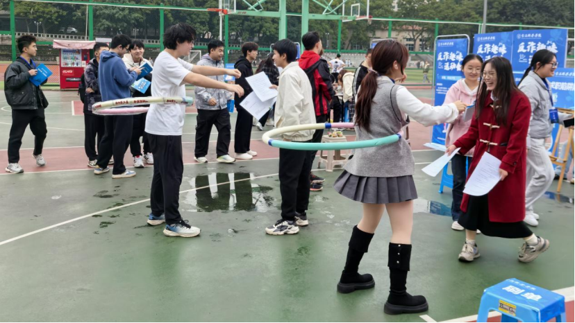 南宫体育